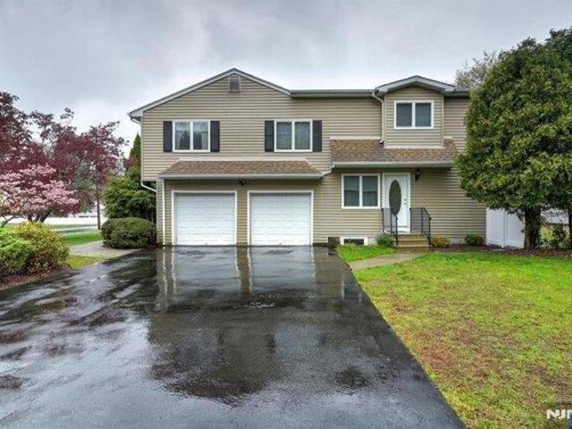 House for sale in Passaic, New Jersey