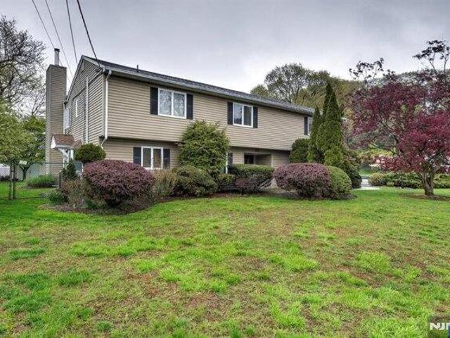 House for sale in Passaic, New Jersey