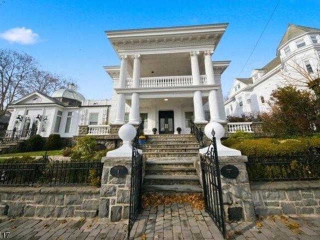 House for sale in Hudson, New Jersey
