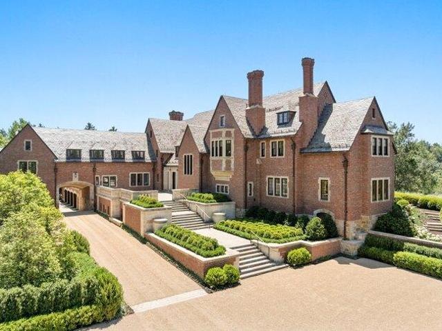 House for sale in Weston, Middlesex County
