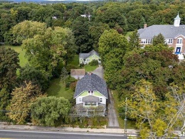 House for sale in Saugatuck, Westport