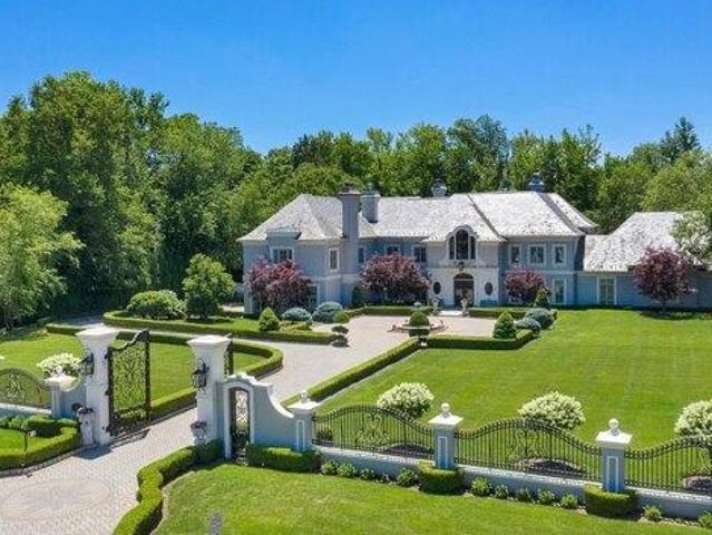 House for sale in Alpine, New Jersey