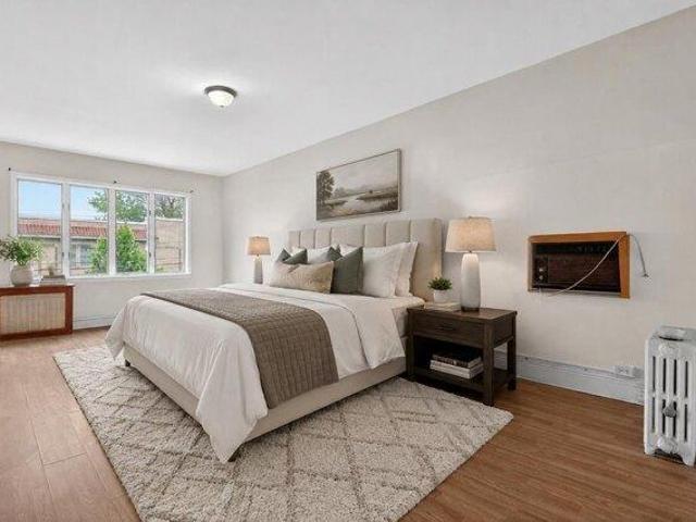 House for sale in Hudson, New Jersey