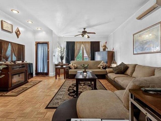 House for sale in Hudson, New Jersey
