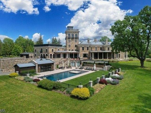 House for sale in Bernardsville, New Jersey