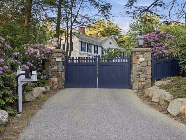 House for sale in Beverly, Massachusetts