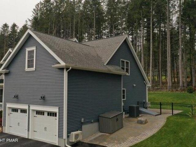 House for sale in Blakeslee, Pennsylvania
