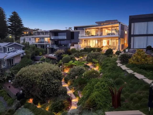 House for sale in Blue Bay, New South Wales