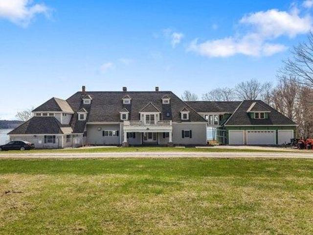 House for sale in Blue Hill, Maine
