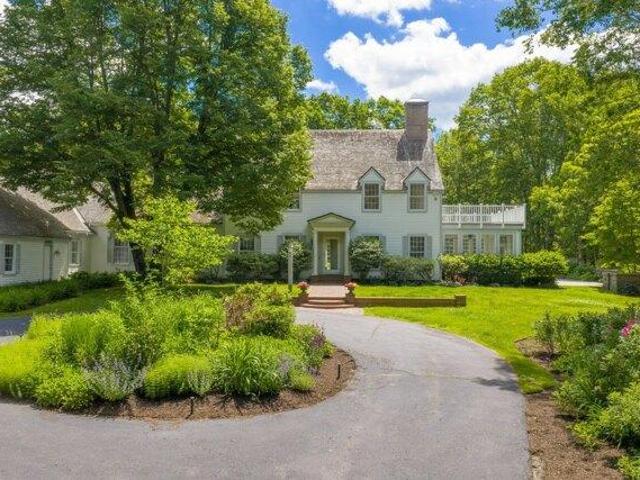 House for sale in Cape Elizabeth, Maine
