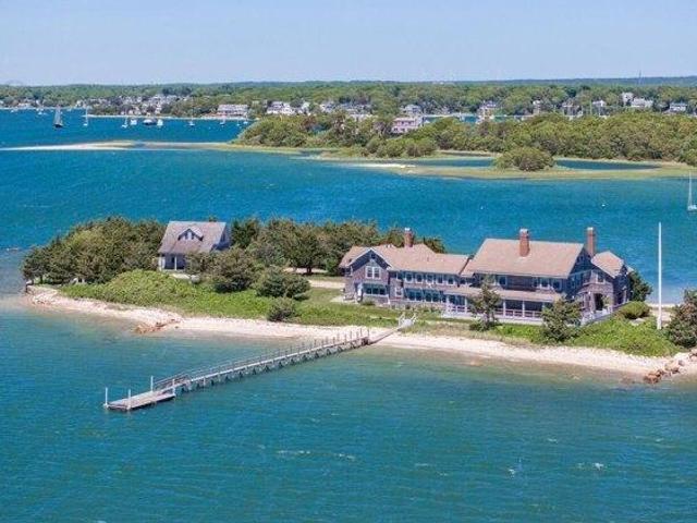 House for sale in Cataumet, Massachusetts