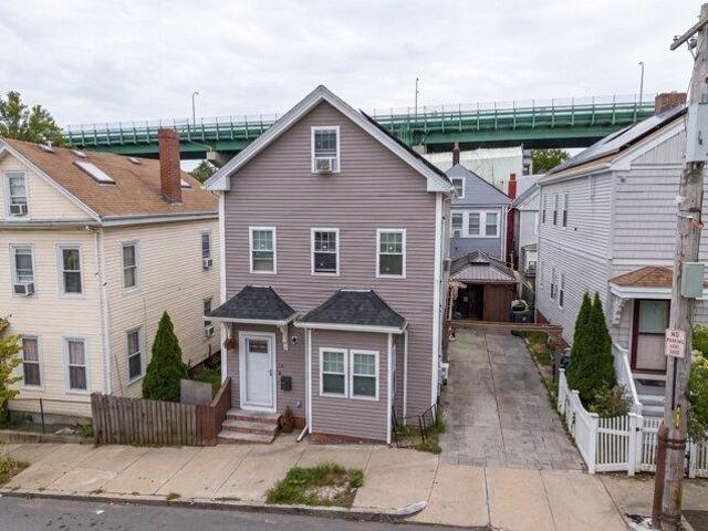 House for sale in Waterfront, Chelsea