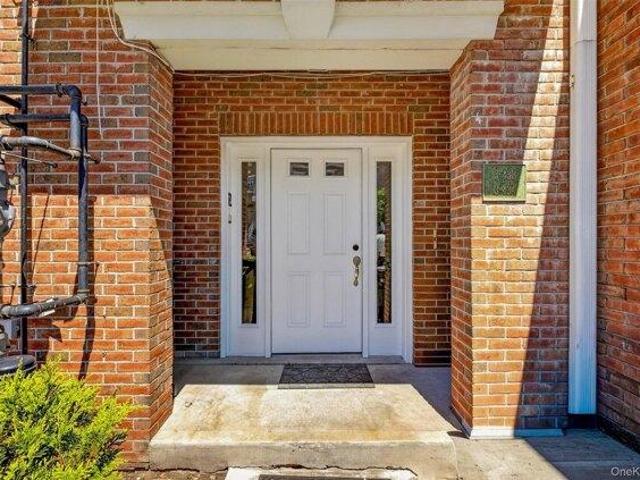 House for sale in Queens, Arverne