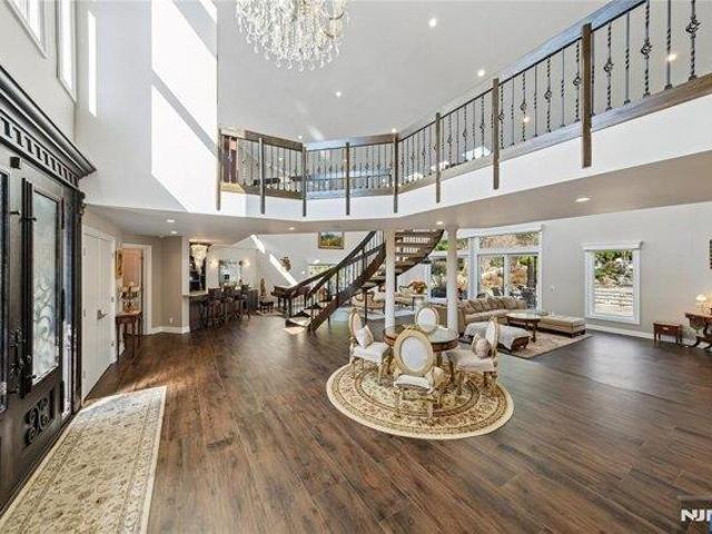 House for sale in Cresskill, New Jersey
