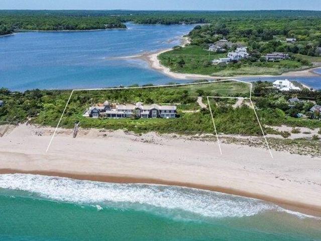 House for sale in Wainscott, New York