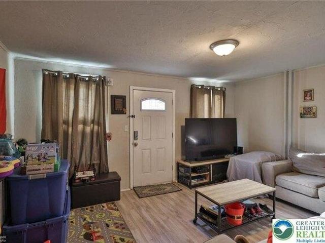 House for sale in Easton, Pennsylvania