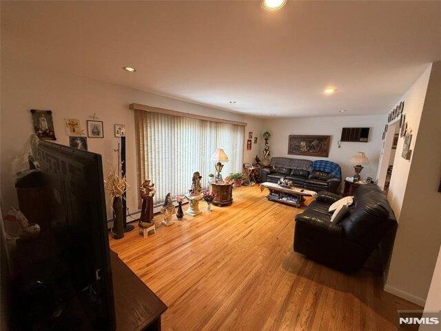 House for sale in Fort Lee, New Jersey