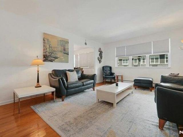 House for sale in Fort Lee, New Jersey