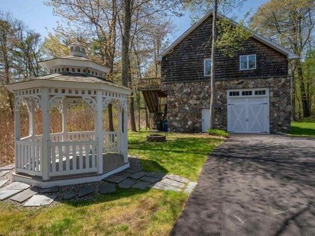 House for sale in Hampton Falls, Rockingham County