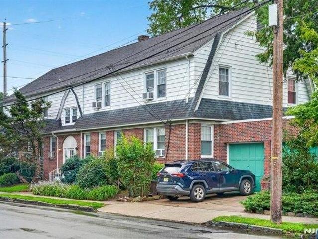 House for sale in Hasbrouck Heights, New Jersey