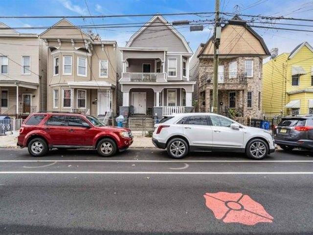 House for sale in Hudson, New Jersey