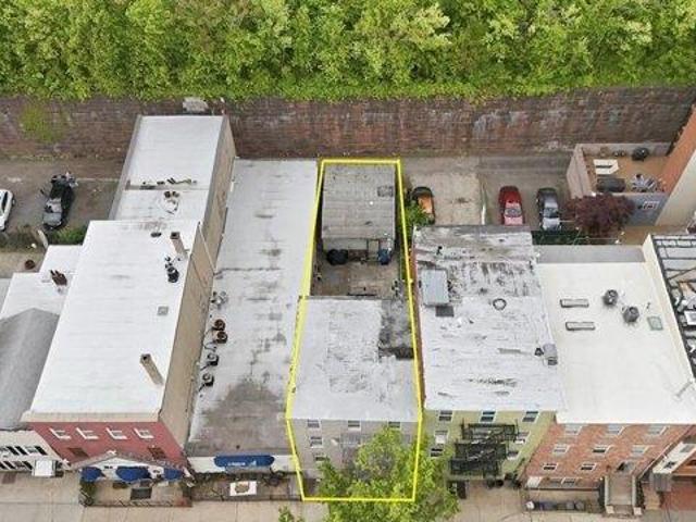 House for sale in Hudson, New Jersey