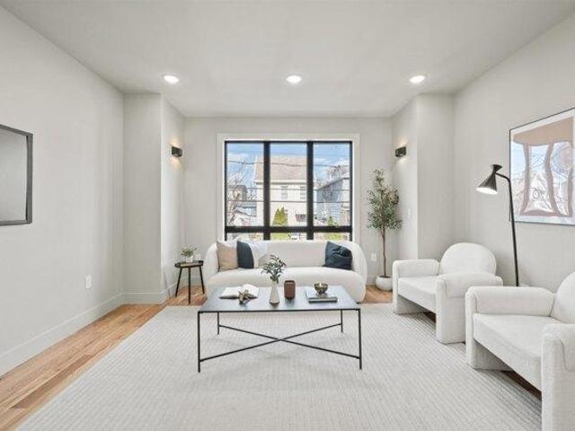 House for sale in Hudson, New Jersey