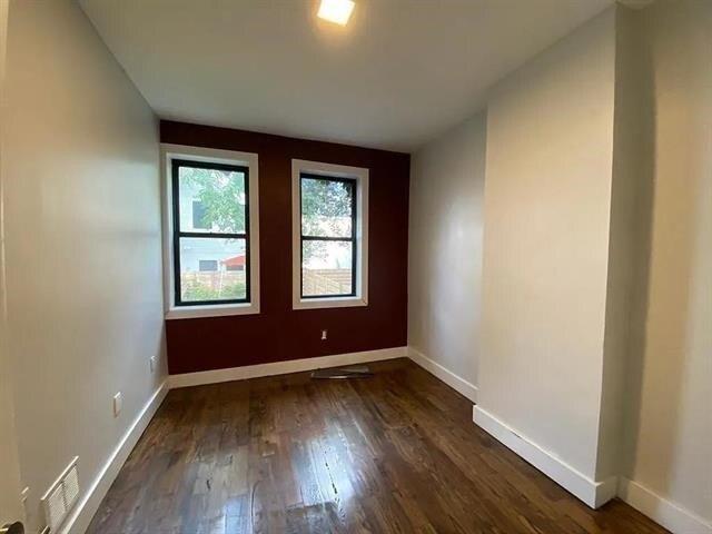 House for sale in Hudson, New Jersey