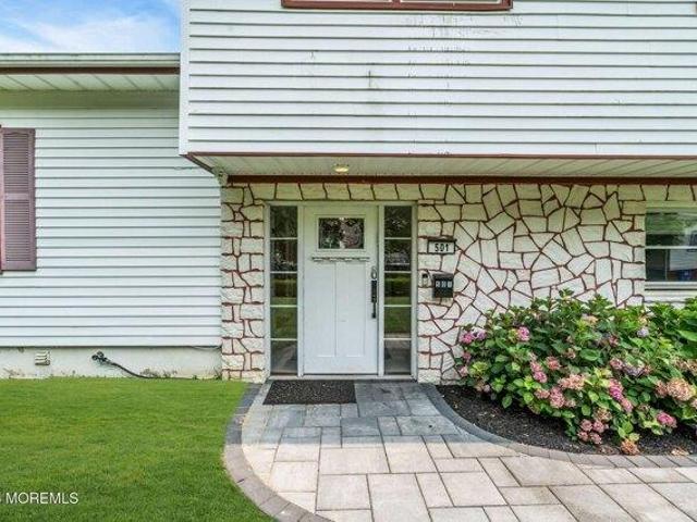 House for sale in Monmouth, New Jersey