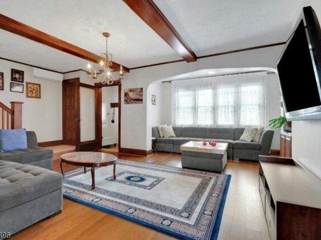 House for sale in Lyndhurst, New Jersey
