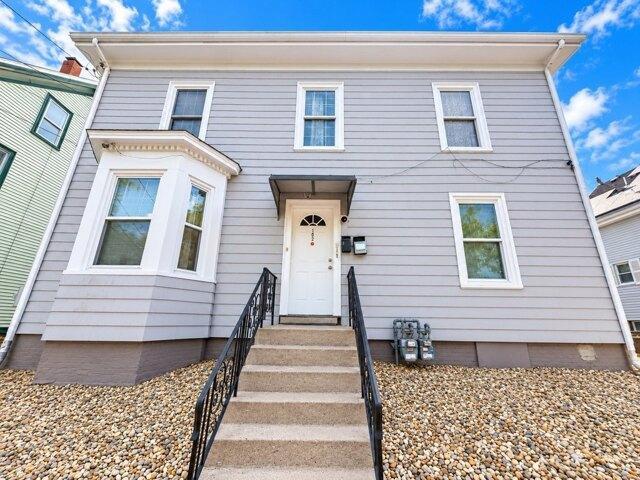 House for sale in Lynn, Essex County