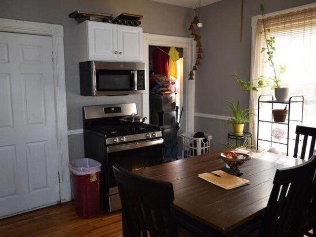 House for sale in Downtown, Manchester