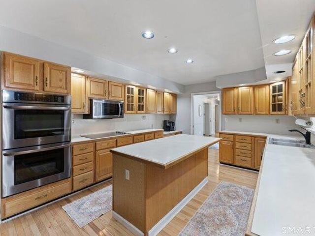 House for sale in Oakdale, Montville