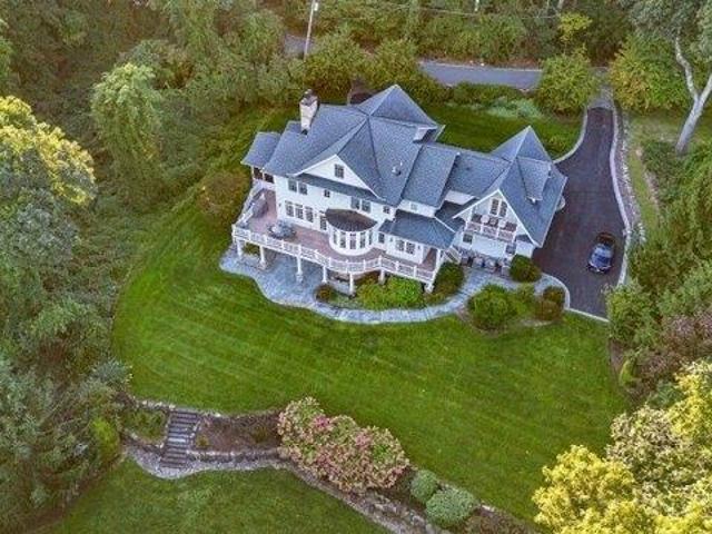 House for sale in Mountain Lakes, New Jersey