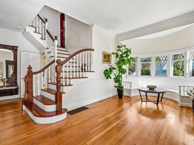House for sale in Nahant, Essex County