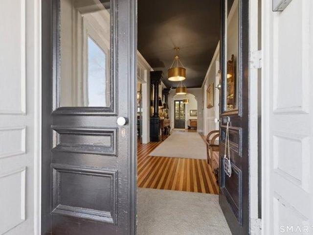 House for sale in New London, Connecticut