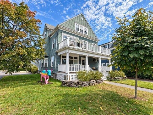 House for sale in Newtonville, Newton