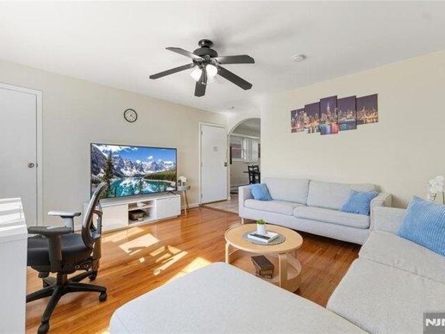 House for sale in Hudson, New Jersey