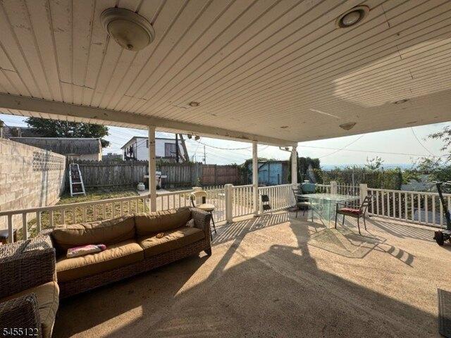 House for sale in Hudson, New Jersey