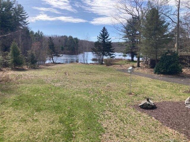 House for sale in Oxford, Connecticut