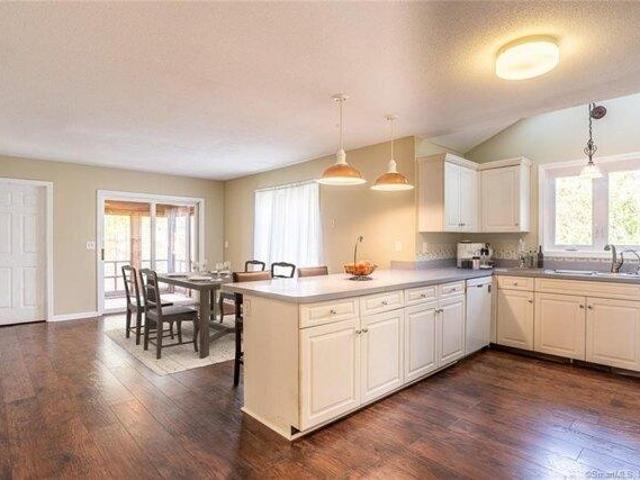 House for sale in Oxford, Connecticut
