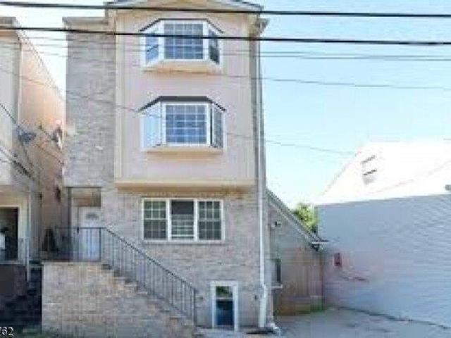 House for sale in Passaic, New Jersey