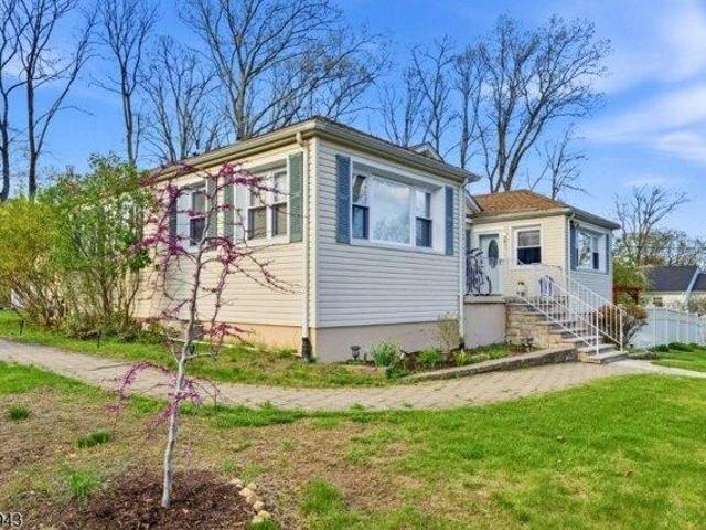 House for sale in Randolph, New Jersey