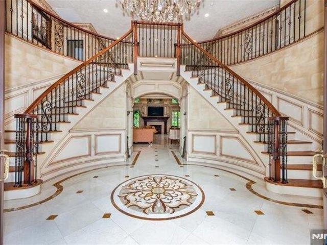 House for sale in Saddle River, New Jersey