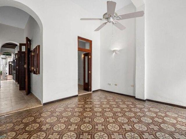 House for sale in San Juan
