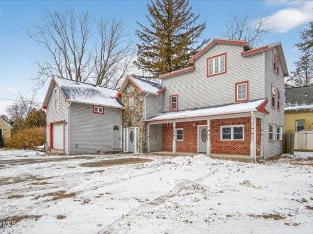 House for sale in Niskayuna, New York