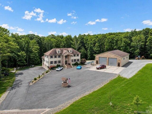 House for sale in Fallsburg, New York
