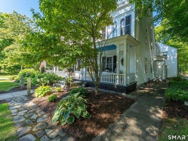 House for sale in Thompson Hill Historic District, Thompson