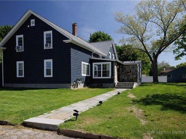 House for sale in Warwick, Rhode Island