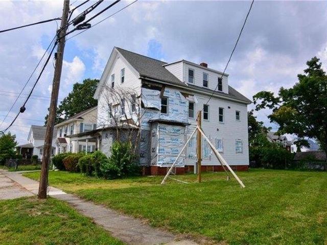 House for sale in Warwick, Rhode Island